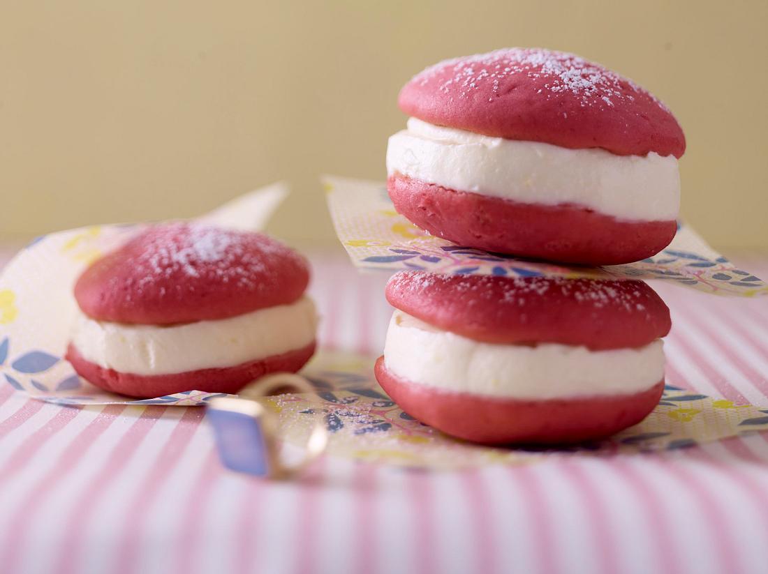 Whoopies mit Zitronen-Mascarpone-Creme Rezept Whoopies mit Zitronen-Mascarpone-Creme Rezept