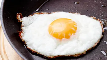 Wie macht man das perfekte Spiegelei? - Foto: Dmitriy Shironosov / Alamy Stock Foto Wie macht man das perfekte Spiegelei? - Foto: Dmitriy Shironosov / Alamy Stock Foto