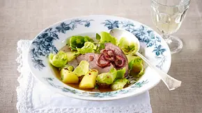 Wildeintopf mit Rosenkohl und Reh (Johann Lafer) Rezept - Foto: LECKER @ Bauer Media Group Wildeintopf mit Rosenkohl und Reh (Johann Lafer) Rezept - Foto: LECKER @ Bauer Media Group