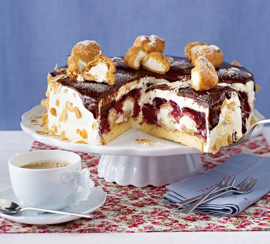 Windbeutel-Kirschtorte Rezept Windbeutel-Kirschtorte Rezept