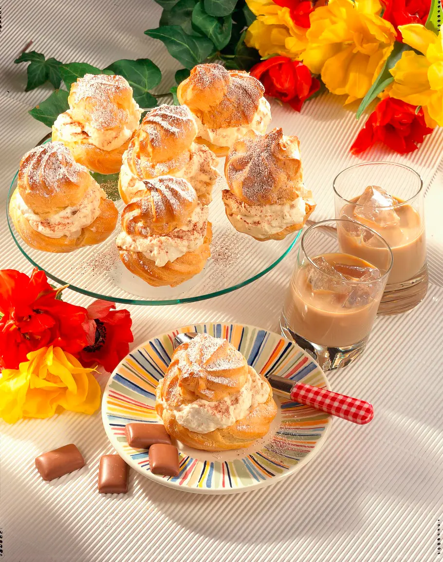 Windbeutel mit Whisky-Vanille-Sahne Rezept Windbeutel mit Whisky-Vanille-Sahne Rezept