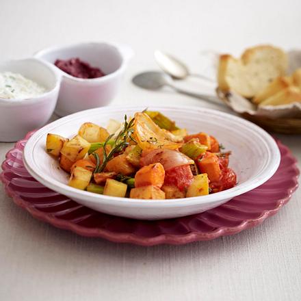 Winter-Ratatouille aus dem Ofen Rezept Winter-Ratatouille aus dem Ofen Rezept