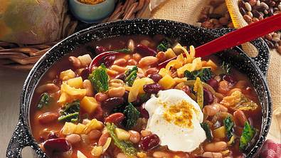 Winterlicher Bohnentopf Rezept - Foto: LECKER @ Bauer Media Group
