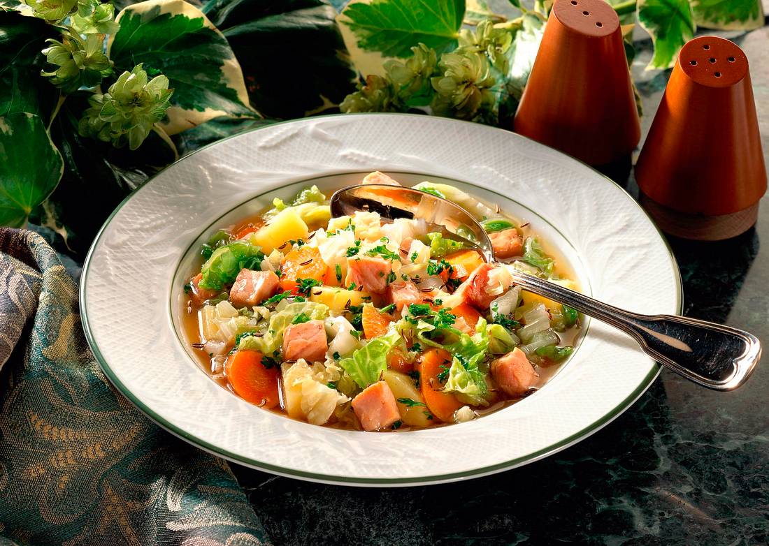 Winterlicher Eintopf Rezept Winterlicher Eintopf Rezept