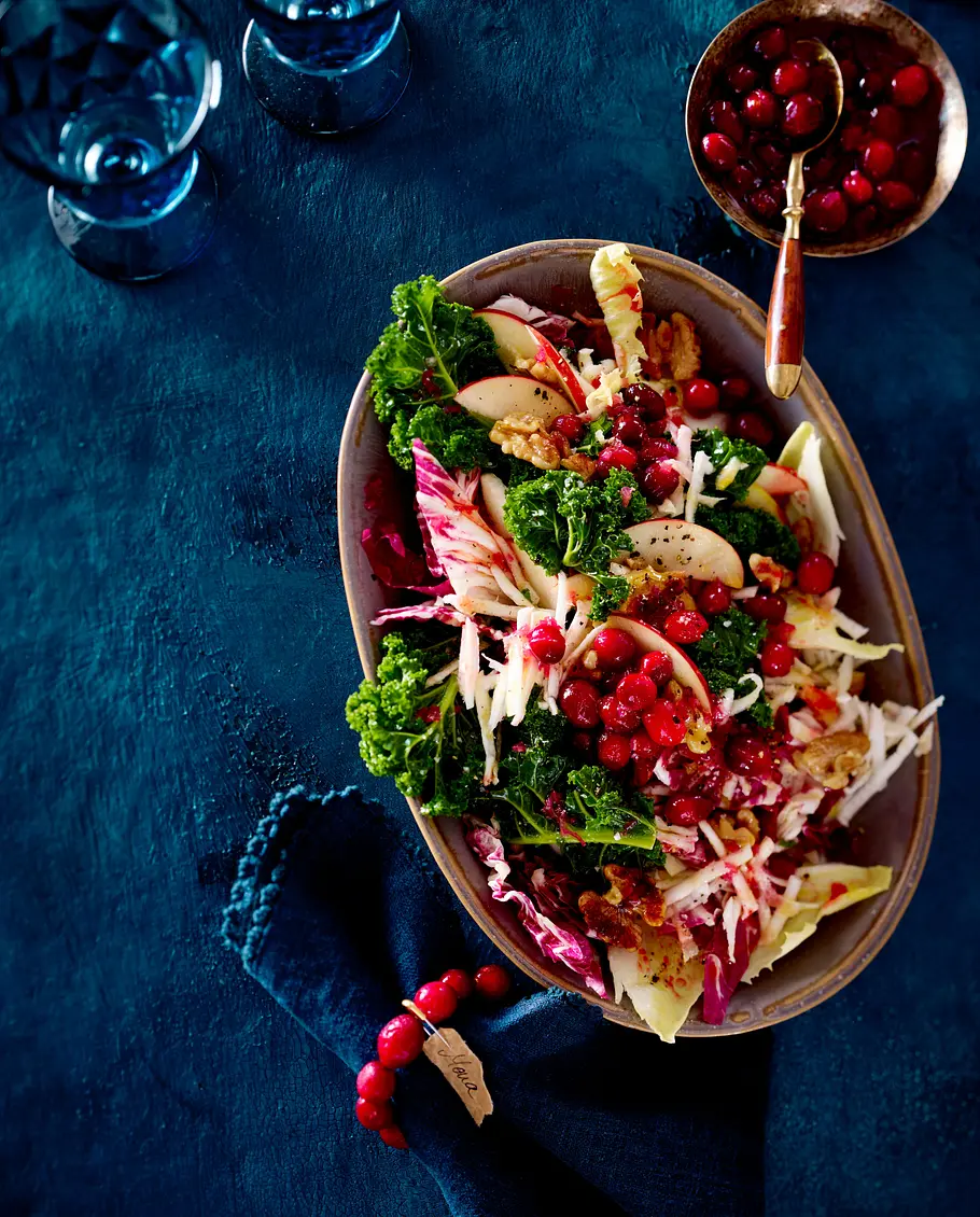 Wintersalat mit Cranberry-Dressing Rezept Wintersalat mit Cranberry-Dressing Rezept