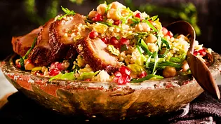 Wintersalat mit Entenbrust „Du kannst mir sehr gefallen“ Rezept - Foto: LECKER @ Bauer Media Group Wintersalat mit Entenbrust „Du kannst mir sehr gefallen“ Rezept - Foto: LECKER @ Bauer Media Group