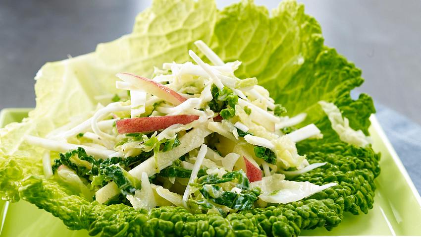 Wirsing-Apfel-Salat Rezept - Foto: House of Food / Bauer Food Experts KG
