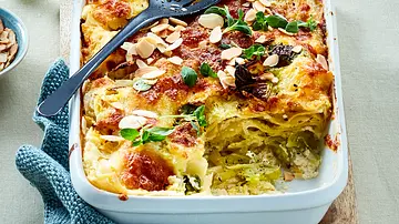 Wirsing-Lasagne - Foto: LECKER @ Bauer Media Group Wirsing-Lasagne - Foto: LECKER @ Bauer Media Group