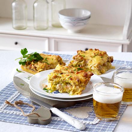 Wirsing-Mettauflauf mit Kloßboden Rezept