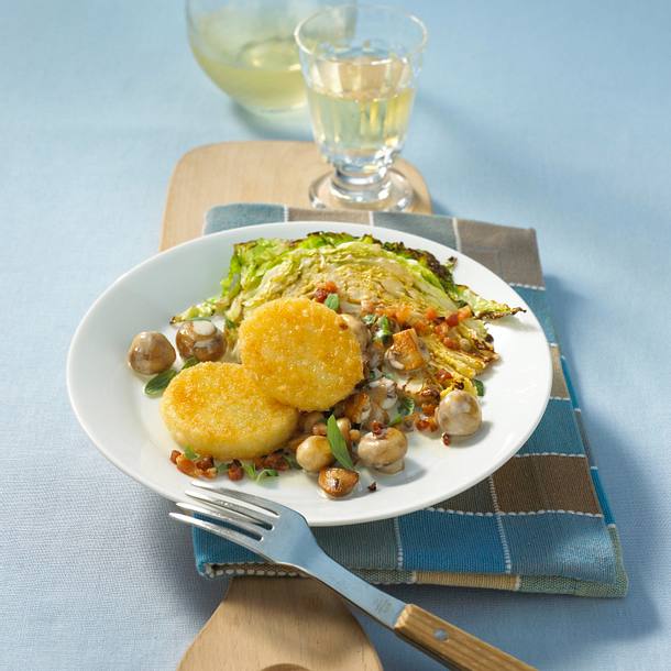 Wirsing-Pilz-Rahm zu Speckknödeln Rezept Wirsing-Pilz-Rahm zu Speckknödeln Rezept