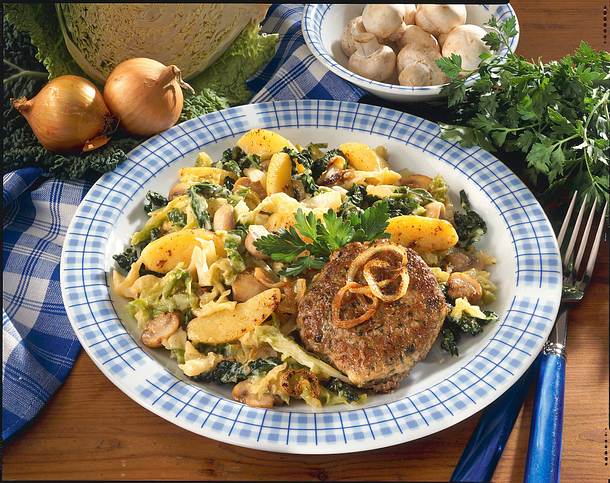 Wirsinggemüse zu Frikadelle Rezept Wirsinggemüse zu Frikadelle Rezept