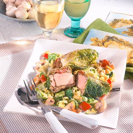 Wirsingpäckchen mit Schweinefilet Rezept Wirsingpäckchen mit Schweinefilet Rezept