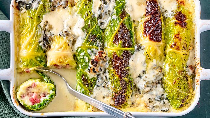 Wirsingröllchen in Käsesoße Rezept - Foto: House of Food / Bauer Food Experts KG