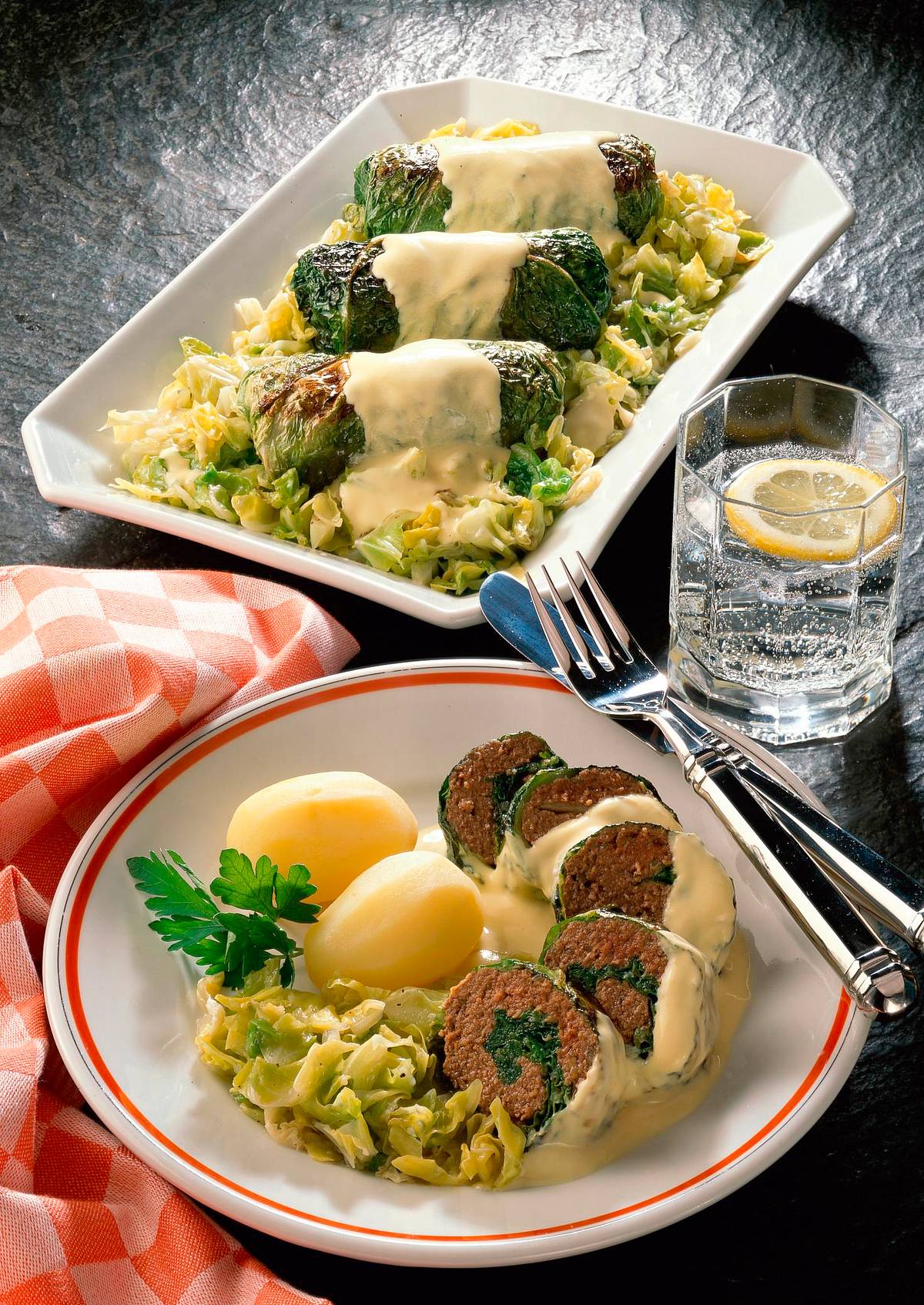 Wirsingrouladen mit Joghurt-Senf-Soße Rezept