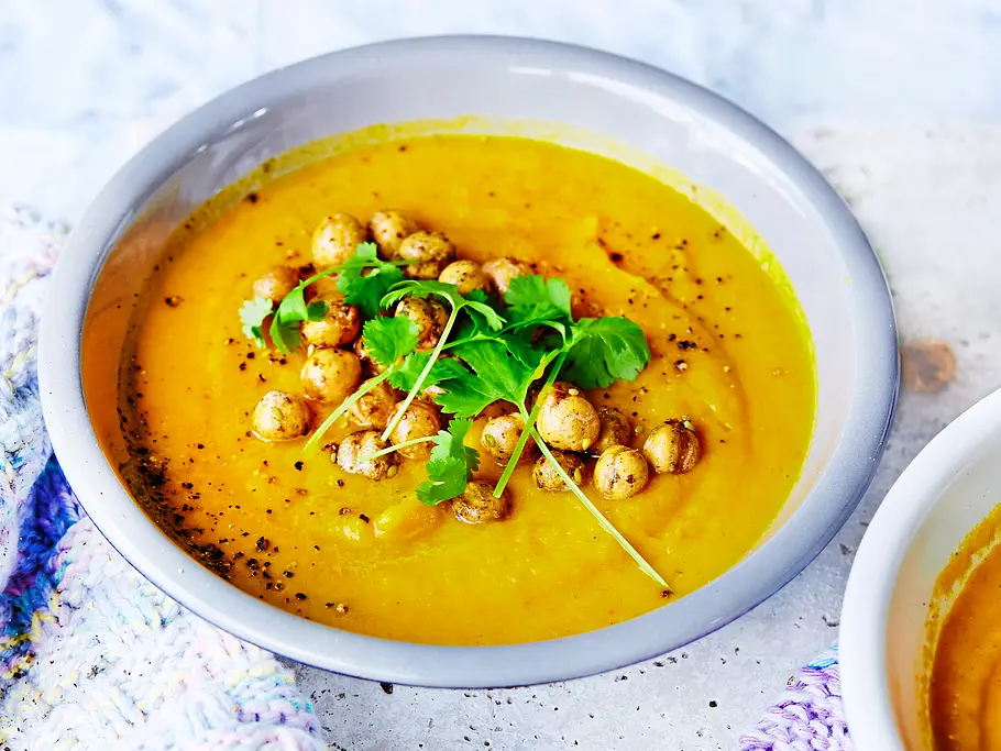 Wohlfühl-Süppchen von gerösteten Bundmöhren Rezept Wohlfühl-Süppchen von gerösteten Bundmöhren Rezept