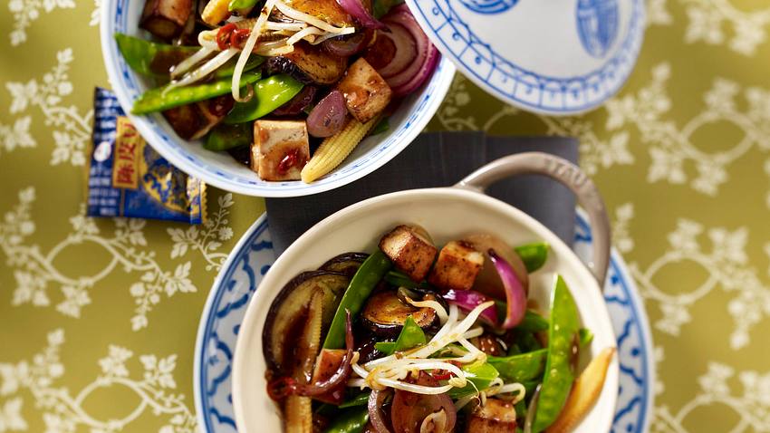 Wok-Gemüse mit Tofu Rezept - Foto: House of Food / Bauer Food Experts KG