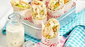 Wraps mit Caesar Salad Rezept - Foto: LECKER @ Bauer Media Group Wraps mit Caesar Salad Rezept - Foto: LECKER @ Bauer Media Group