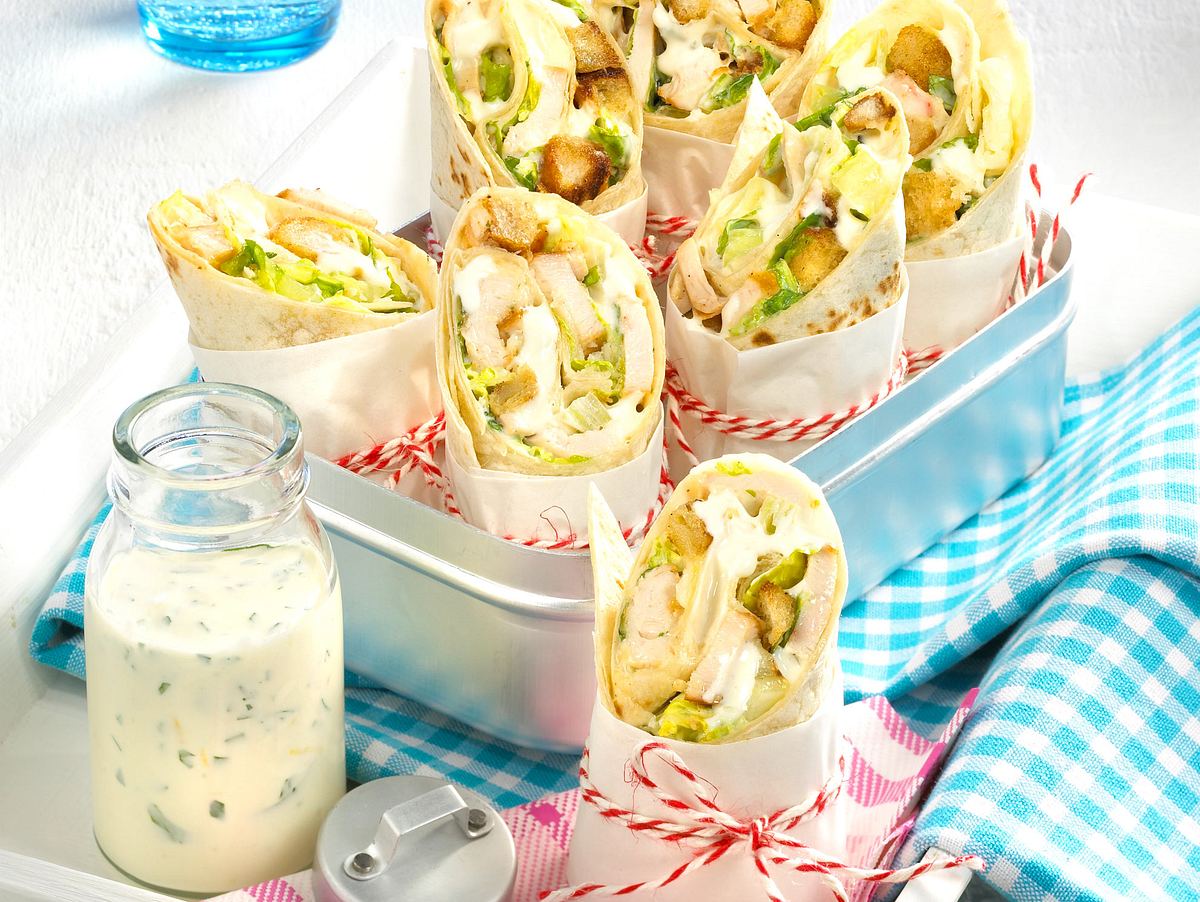 Wraps mit Caesar Salad