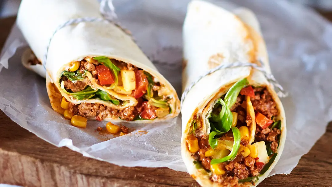 Wraps mit Hackfleisch Rezept - Foto: LECKER @ Bauer Media Group Wraps mit Hackfleisch Rezept - Foto: LECKER @ Bauer Media Group