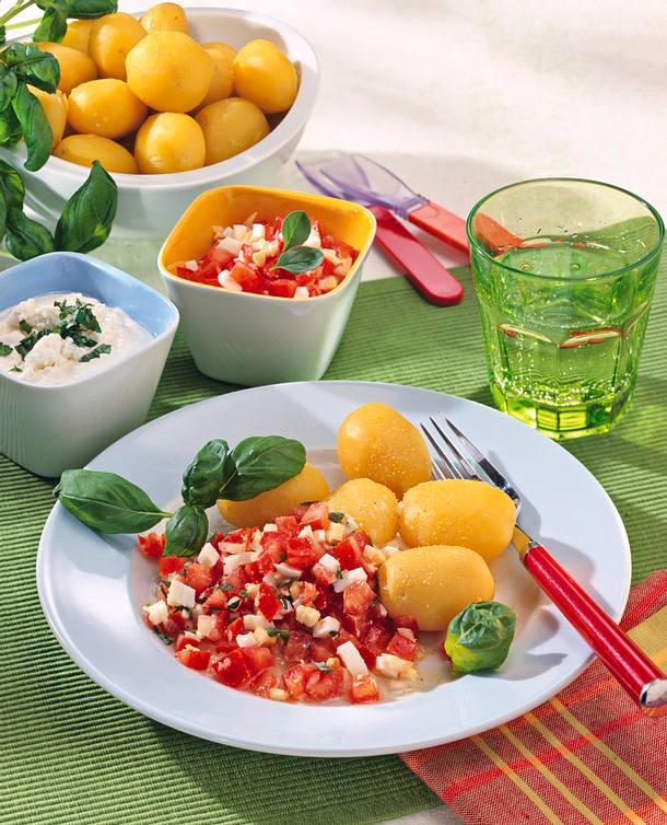 Würzige Feta-Soßen Rezept Würzige Feta-Soßen Rezept