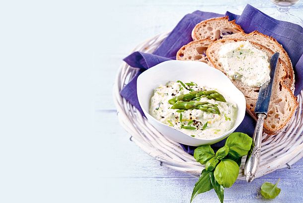 Würziger Bärlauch-Spargel-Aufstrich Rezept Würziger Bärlauch-Spargel-Aufstrich Rezept