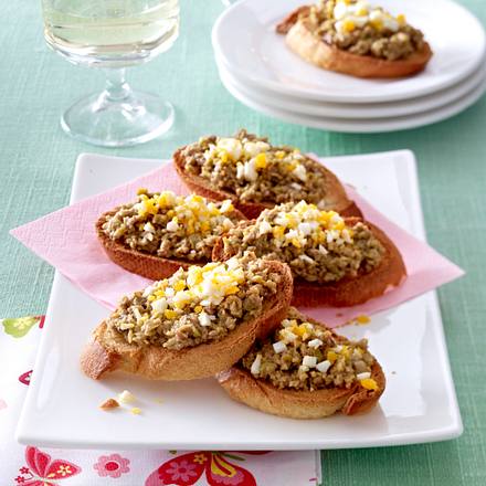 Würziges Tapenadenbrot Rezept Würziges Tapenadenbrot Rezept