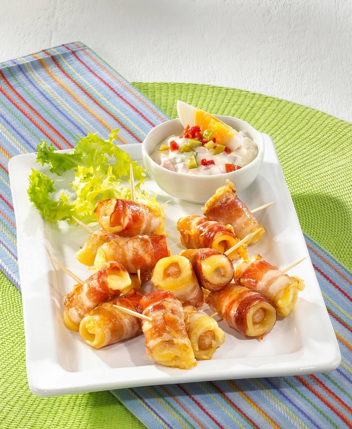 Würstchen im Käse-Speck-Mantel Rezept