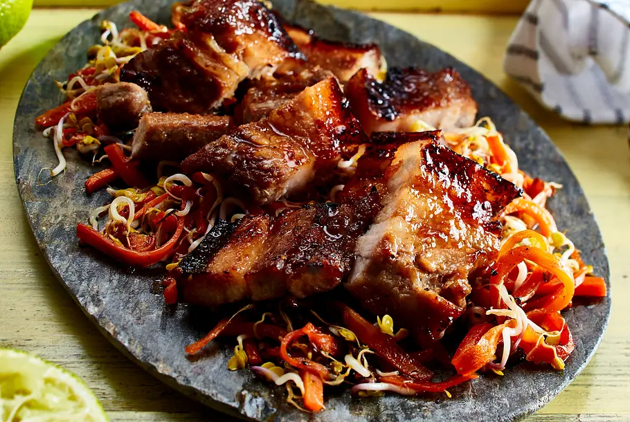 Würzig gegrillter Schweinebauch Rezept Würzig gegrillter Schweinebauch Rezept