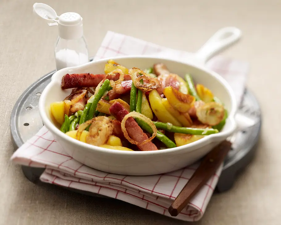 Würzige Bratkartoffelpfanne mit Braten-Aufschnitt Rezept