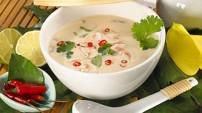 Würzige Champignonsuppe mit Chilischoten Rezept - Foto: House of Food / Bauer Food Experts KG