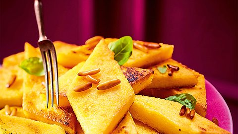 Würzige Maisecken mit Käse Rezept - Foto: House of Food / Bauer Food Experts KG