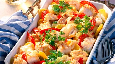 Würziger Gemüse-Fisch-Auflauf Rezept - Foto: House of Food / Bauer Food Experts KG