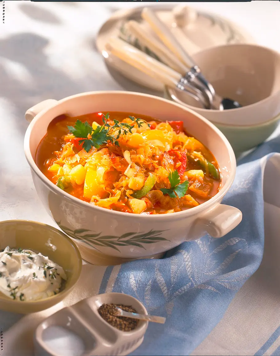 Würziger Kraut-Kartoffel-Topf Rezept