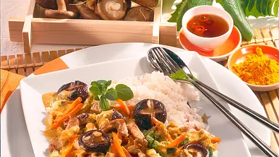 Würziges Shiitake-Curry Rezept - Foto: LECKER @ Bauer Media Group