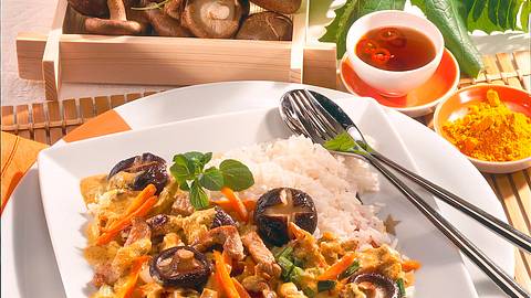 Würziges Shiitake-Curry Rezept - Foto: House of Food / Bauer Food Experts KG