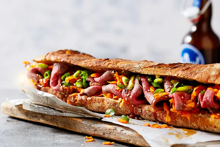 XXL-Sandwich mit Roastbeef und Veggies Rezept XXL-Sandwich mit Roastbeef und Veggies Rezept