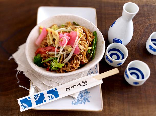 Yakisoba mit Sesam Rezept