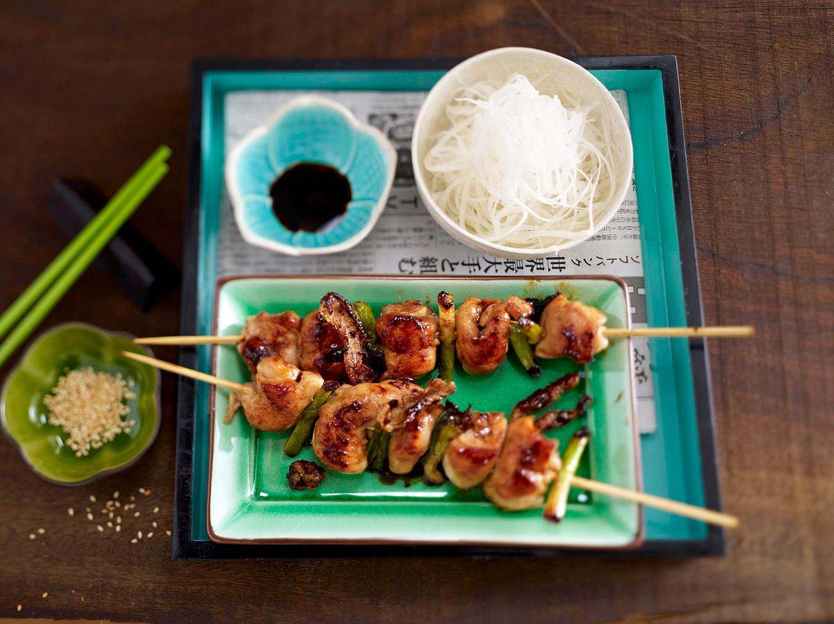 Yakitori-Spieße und Rettichsalat Rezept