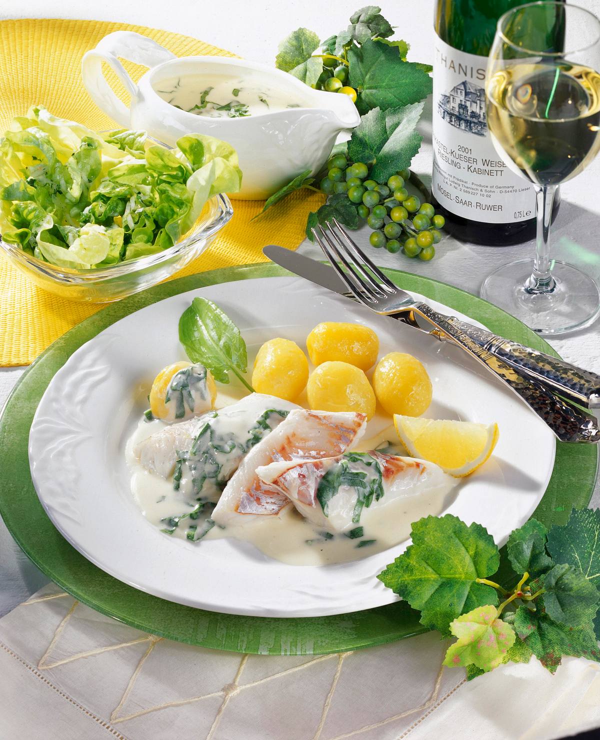 Zander in Sauerampfer-Riesling-Soße Rezept