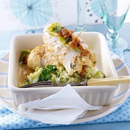 Zander-Spitzkohl-Röllchen Rezept Zander-Spitzkohl-Röllchen Rezept