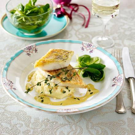 Zanderfilet auf Macadamiapüree Rezept Zanderfilet auf Macadamiapüree Rezept