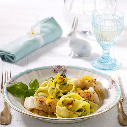 Zanderfilet und Zucchini-Nudeln Rezept Zanderfilet und Zucchini-Nudeln Rezept