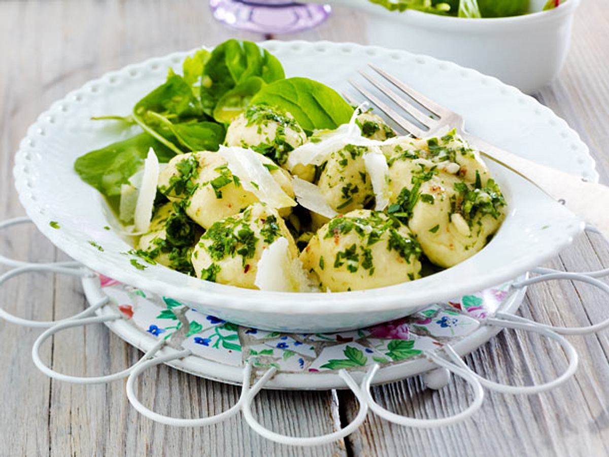 Zarte Gnocchi in Bärlauchbutter