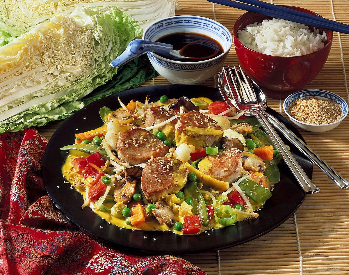 Zarte Medaillons auf Asia-Gemüse Rezept