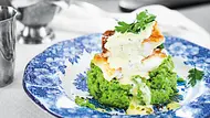 Zartes Fischfilet auf grüner Erbse Rezept - Foto: LECKER @ Bauer Media Group