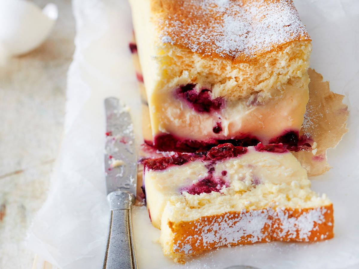 Zauberkuchen mit Beeren