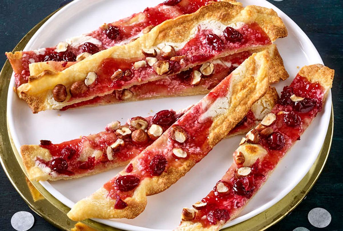 Ziegenkäse-Cranberry-Flammkuchenstreifen Rezept