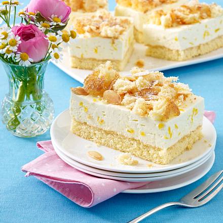 Zitronen-Flocken-Schnitte Rezept Zitronen-Flocken-Schnitte Rezept