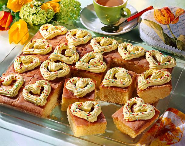 Zitronen-Herzkuchen Rezept