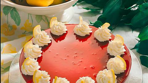 Zitronen-Joghurt-Torte Rezept - Foto: House of Food / Bauer Food Experts KG